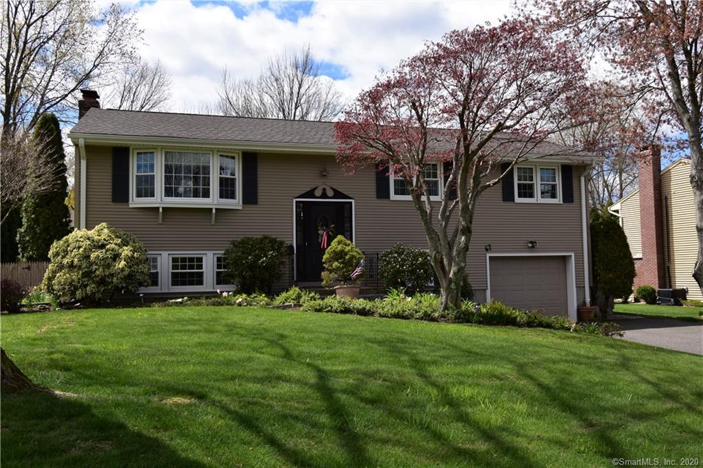 67 Lamplighter Lane Newington CT 06111