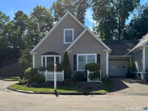 62 Allison Way East Haven CT 06512