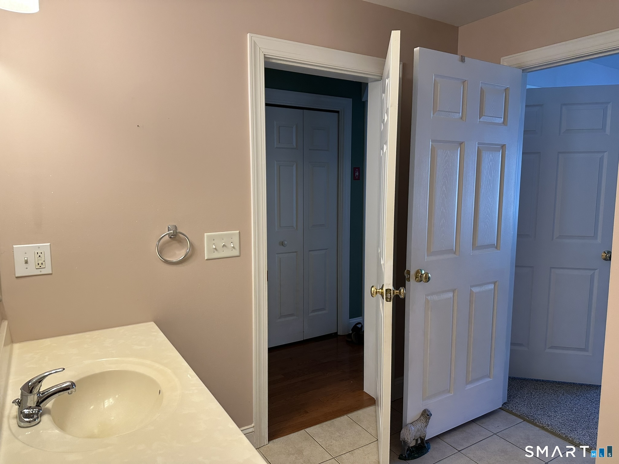 62 Allison Way East Haven CT 06512
