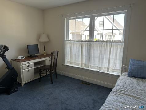 62 Allison Way East Haven CT 06512