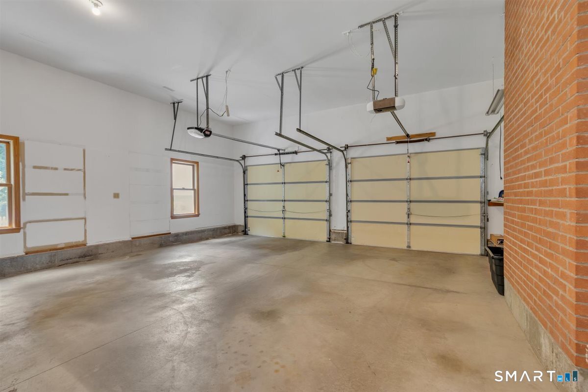 48 Lenti Drive Manchester CT 06040
