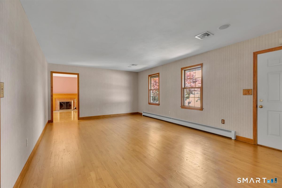 48 Lenti Drive Manchester CT 06040