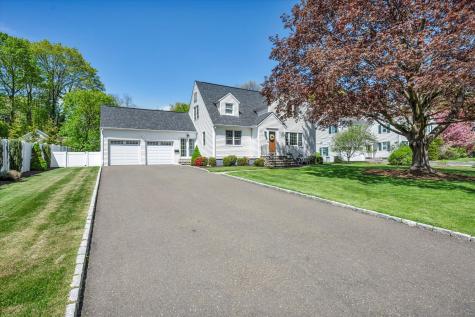 27 Bettswood Road Norwalk CT 06851