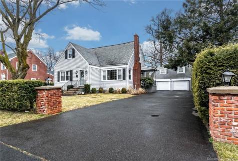 132 Candlewood Road Fairfield CT 06825
