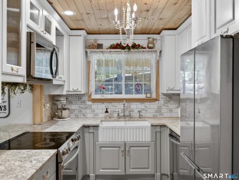 295 Lathrop Road Plainfield CT 06374