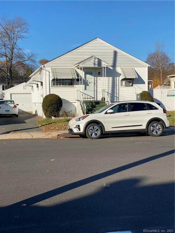 31 Hinsdale Avenue Waterbury CT 06705