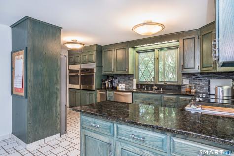15 Rushleigh Road West Hartford CT 06117
