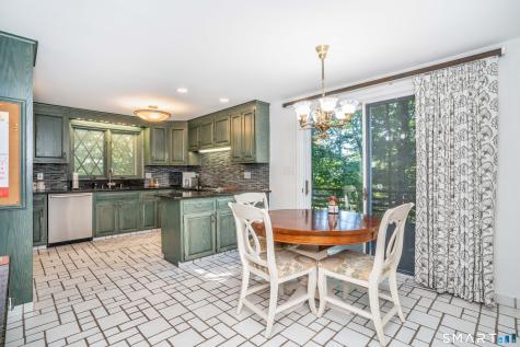 15 Rushleigh Road West Hartford CT 06117