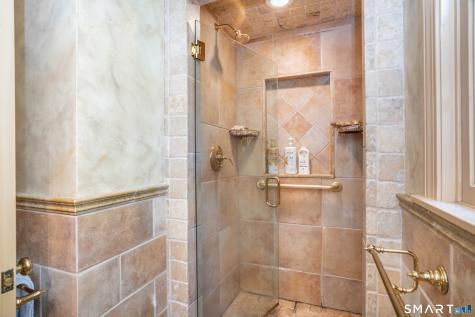15 Rushleigh Road West Hartford CT 06117