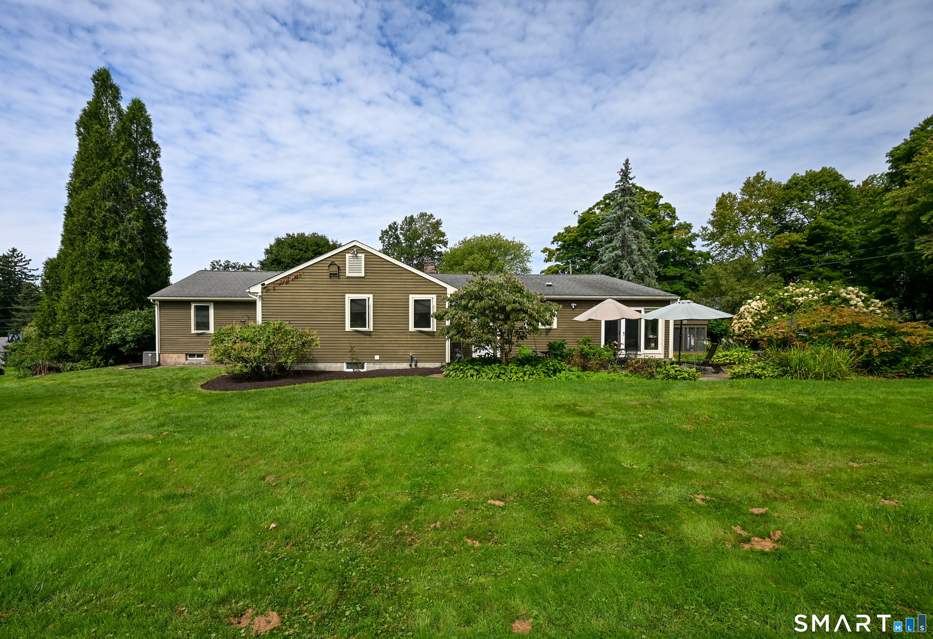 5 Taunton Lake Drive Newtown CT 06470