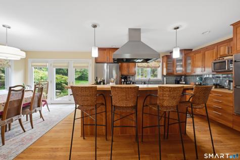 5 Taunton Lake Drive Newtown CT 06470