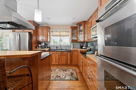 5 Taunton Lake Drive Newtown CT 06470