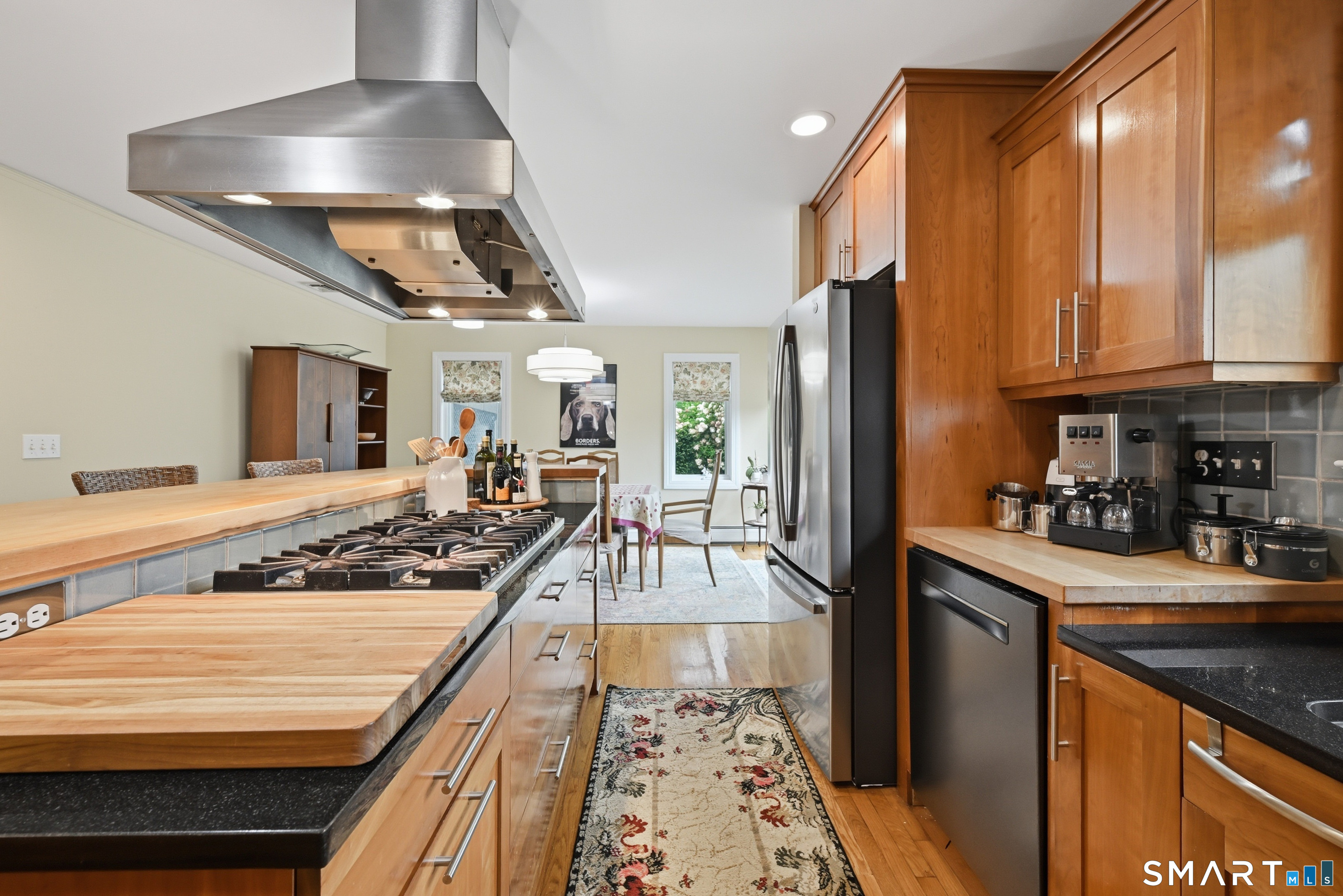 5 Taunton Lake Drive Newtown CT 06470