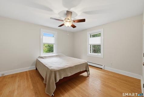 5 Taunton Lake Drive Newtown CT 06470
