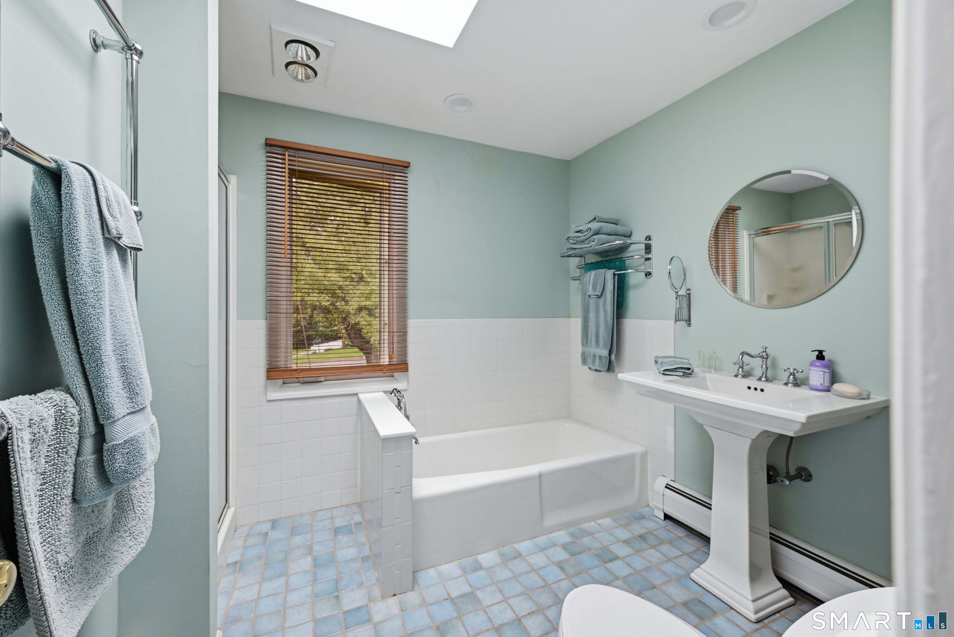 5 Taunton Lake Drive Newtown CT 06470