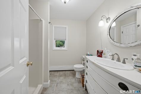 5 Taunton Lake Drive Newtown CT 06470