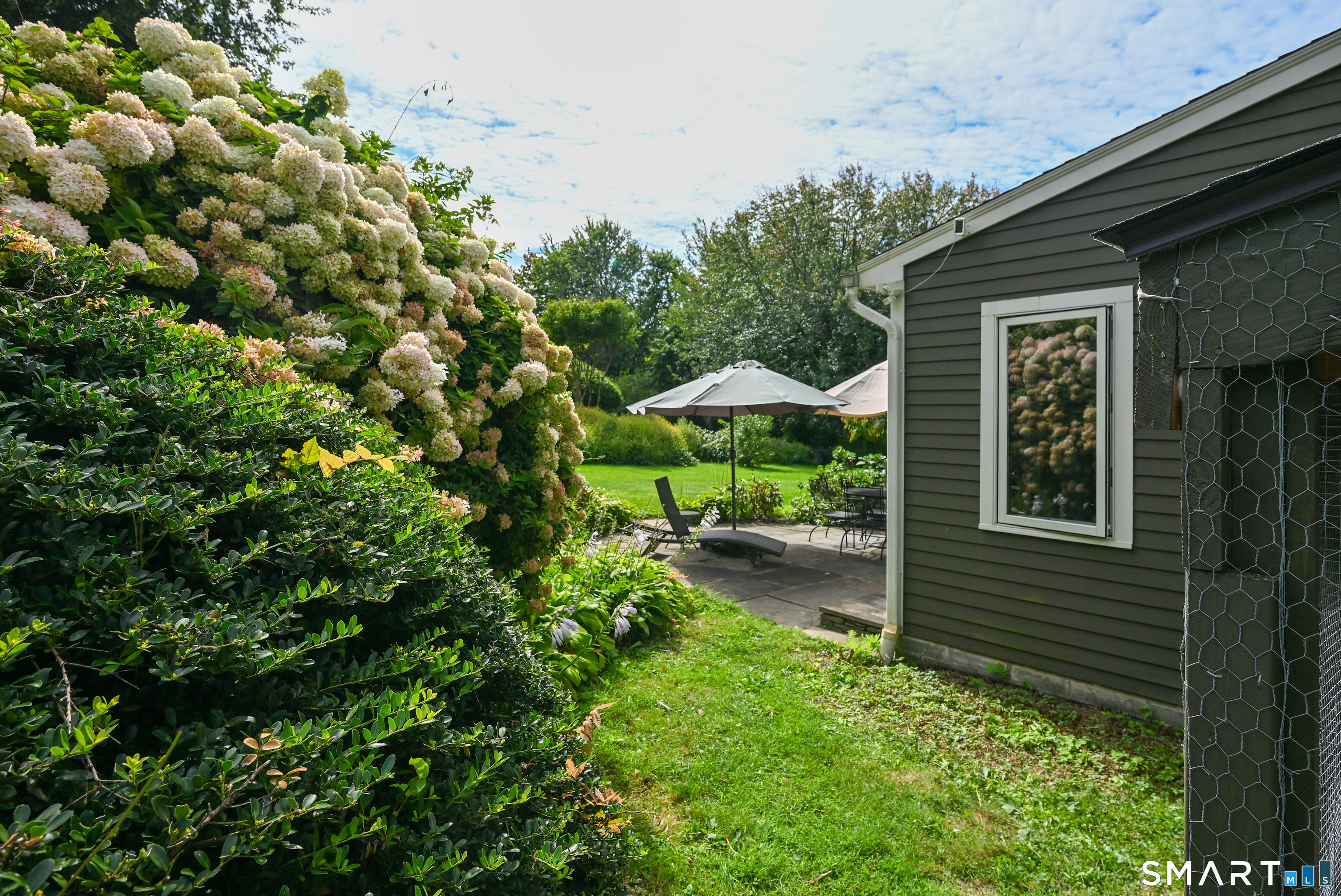 5 Taunton Lake Drive Newtown CT 06470