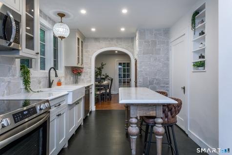16 River Road Sharon CT 06069