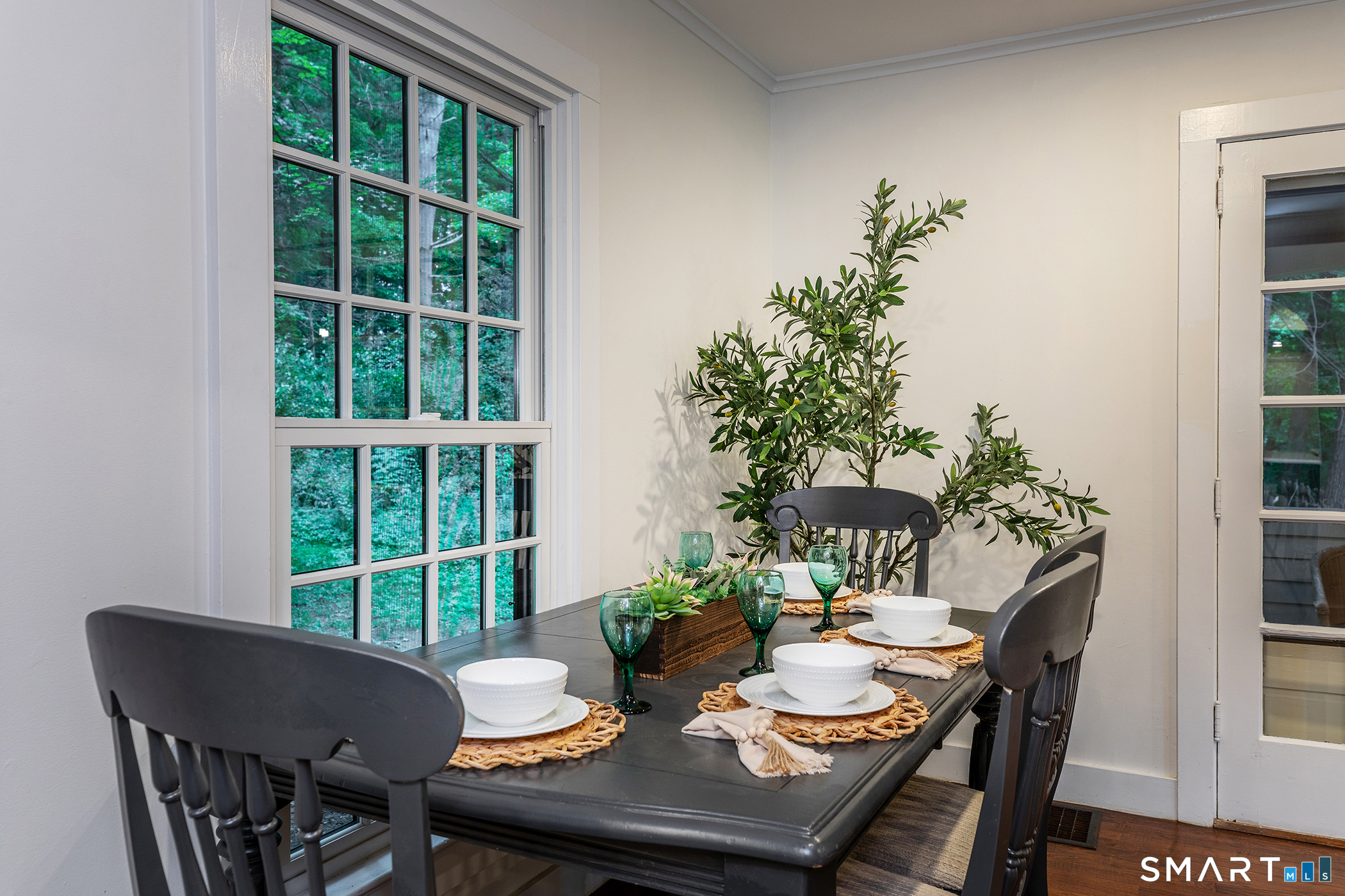 16 River Road Sharon CT 06069