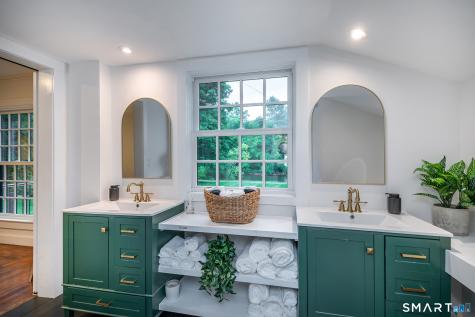 16 River Road Sharon CT 06069