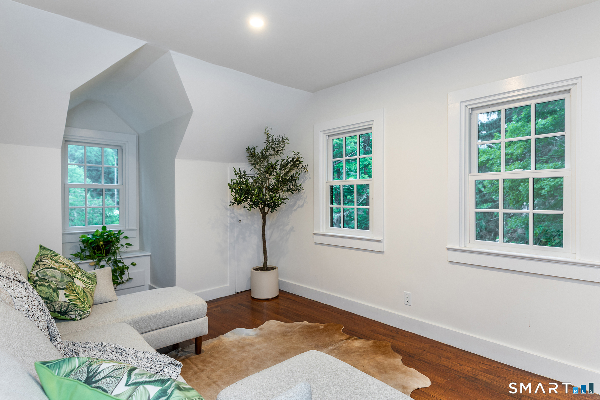16 River Road Sharon CT 06069