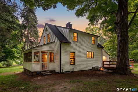 16 River Road Sharon CT 06069