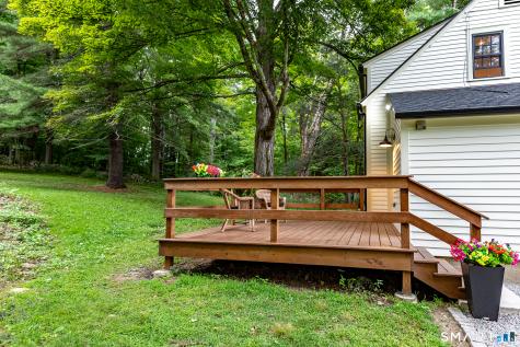 16 River Road Sharon CT 06069