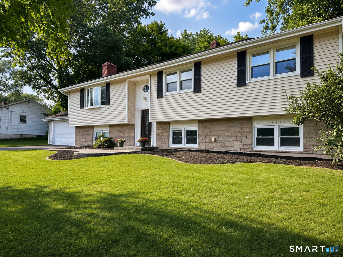 6 Liberty Terrace North Haven CT 06473