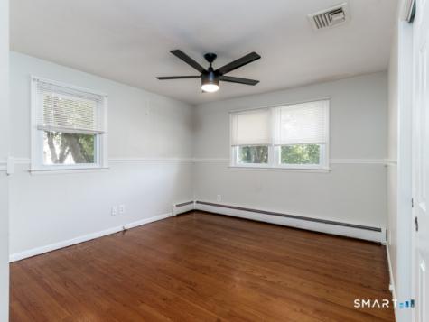 6 Liberty Terrace North Haven CT 06473
