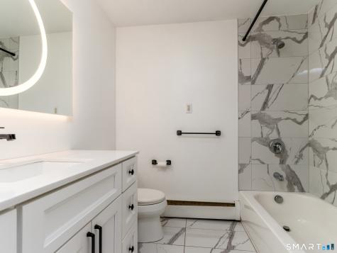 6 Liberty Terrace North Haven CT 06473