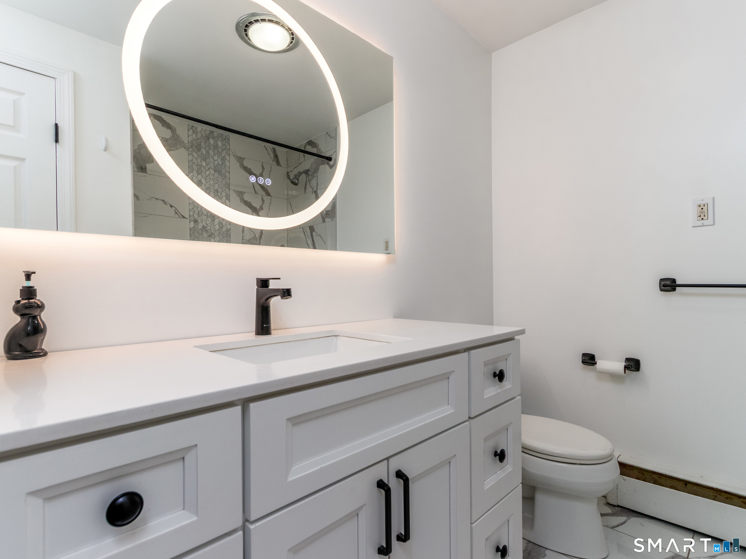 6 Liberty Terrace North Haven CT 06473