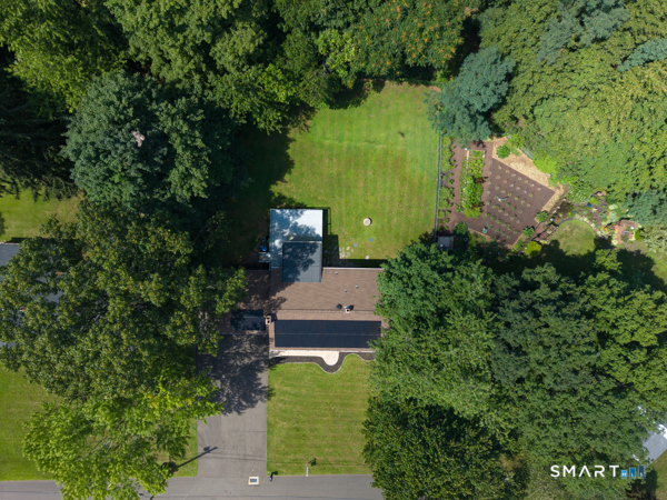6 Liberty Terrace North Haven CT 06473