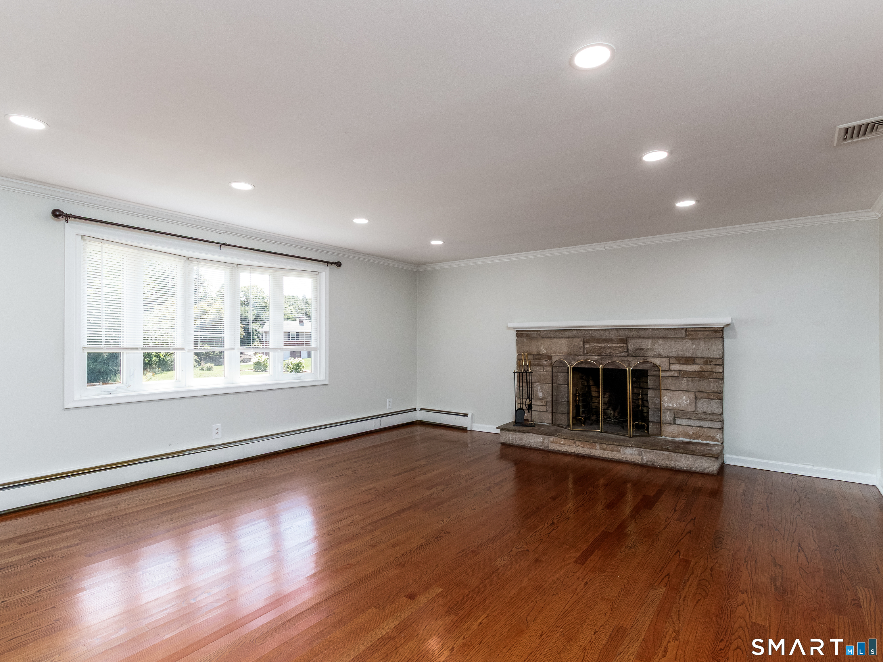 6 Liberty Terrace North Haven CT 06473