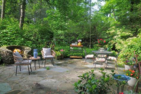 6 Bristol Town Road Southbury CT 06488