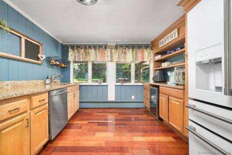 12 Sydney Lane Cromwell CT 06416