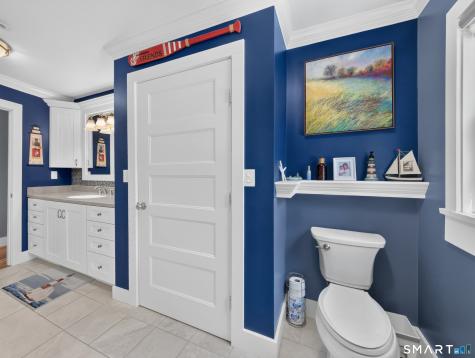 128 Windwood Way Groton CT 06355