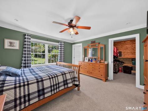 128 Windwood Way Groton CT 06355
