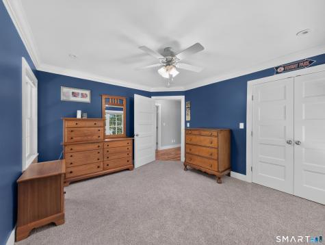 128 Windwood Way Groton CT 06355