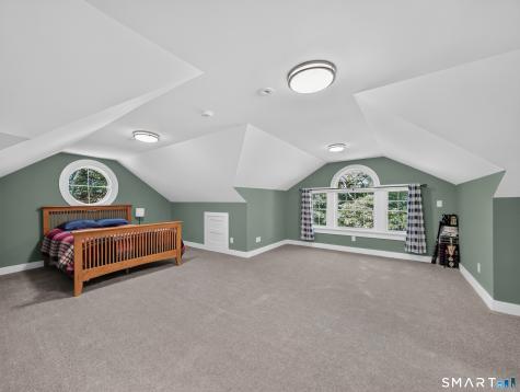 128 Windwood Way Groton CT 06355