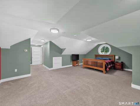 128 Windwood Way Groton CT 06355