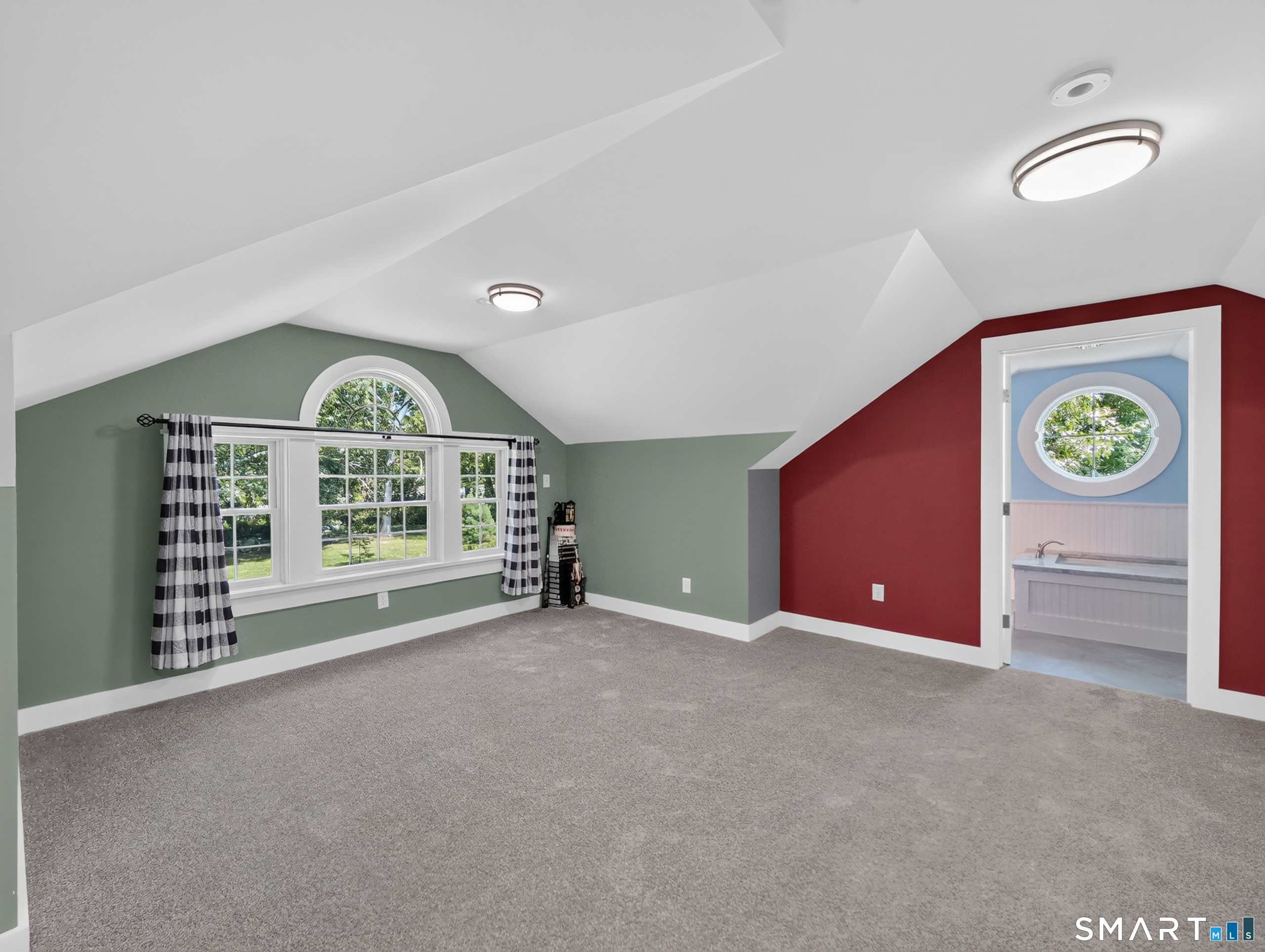 128 Windwood Way Groton CT 06355