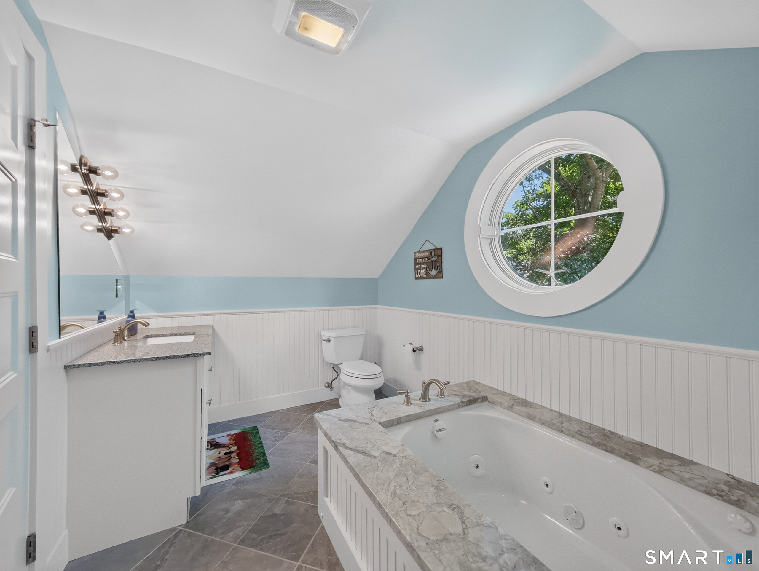 128 Windwood Way Groton CT 06355