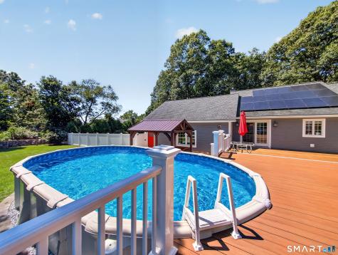 128 Windwood Way Groton CT 06355