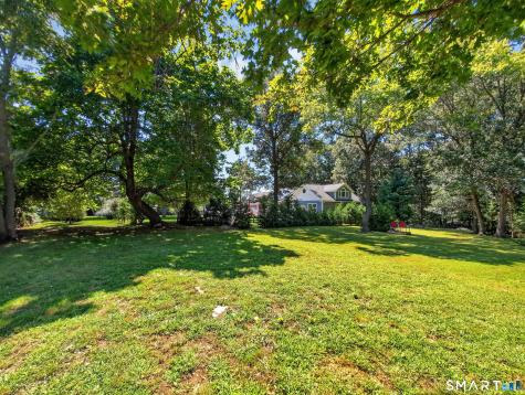 128 Windwood Way Groton CT 06355