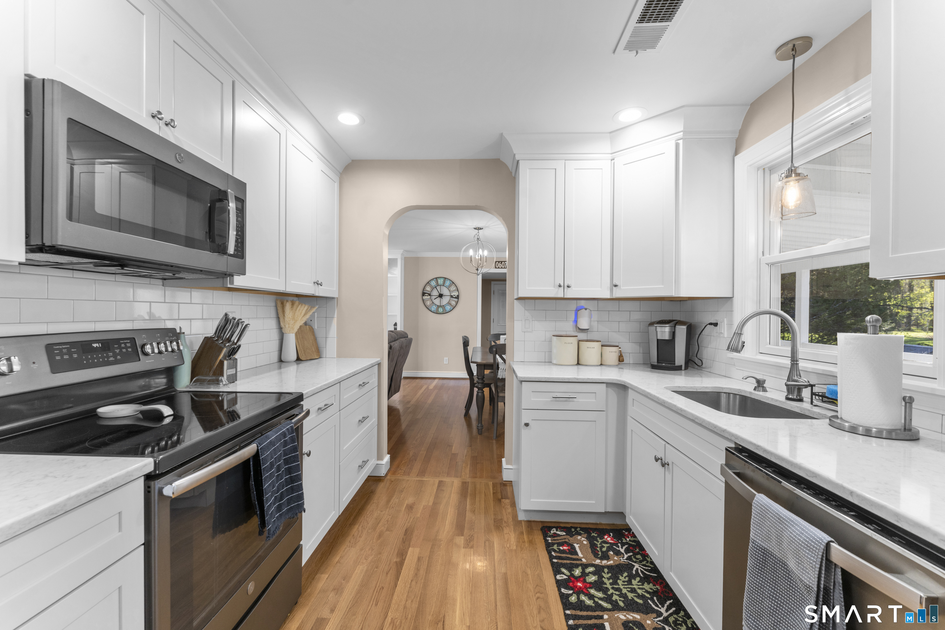 1253 North Street Suffield CT 06078