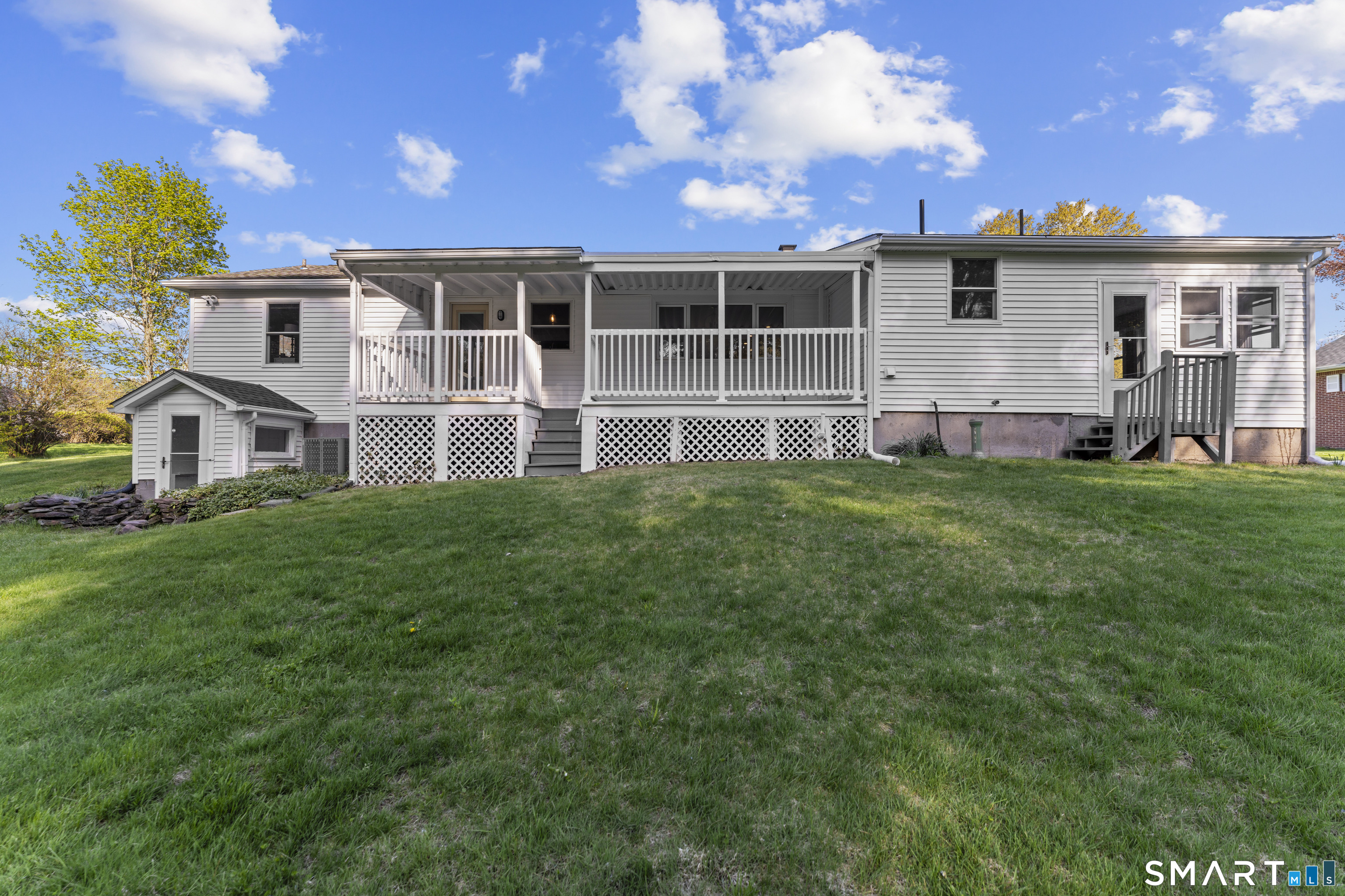 1253 North Street Suffield CT 06078