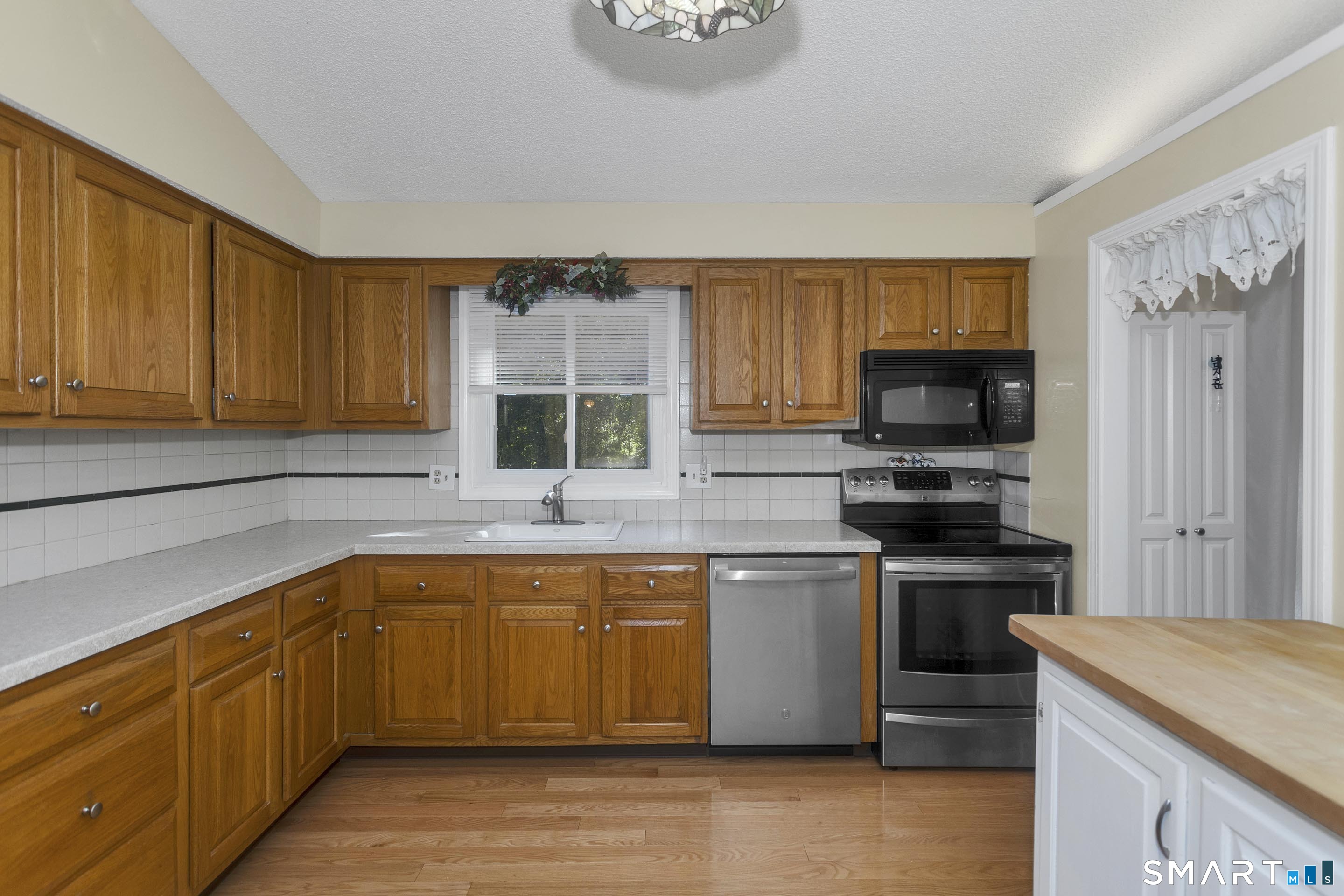 288 Carriage Way Windsor CT 06095