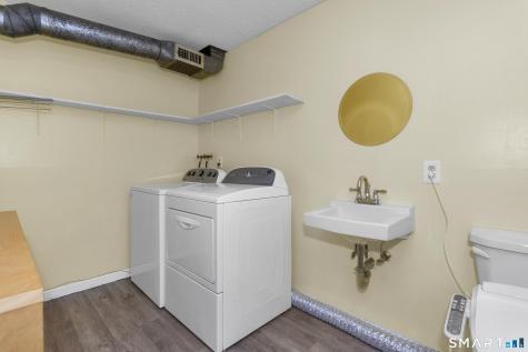 288 Carriage Way Windsor CT 06095