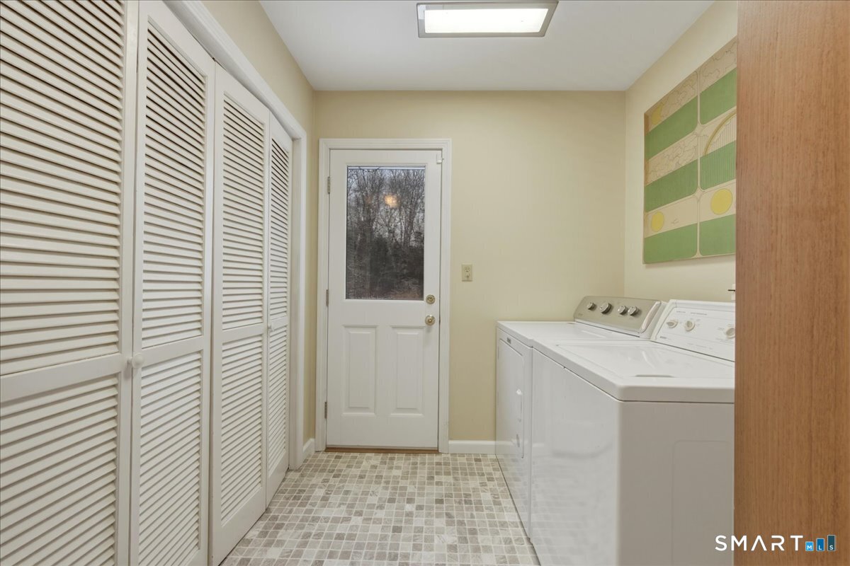 23 Avery Hill Road Ledyard CT 06339