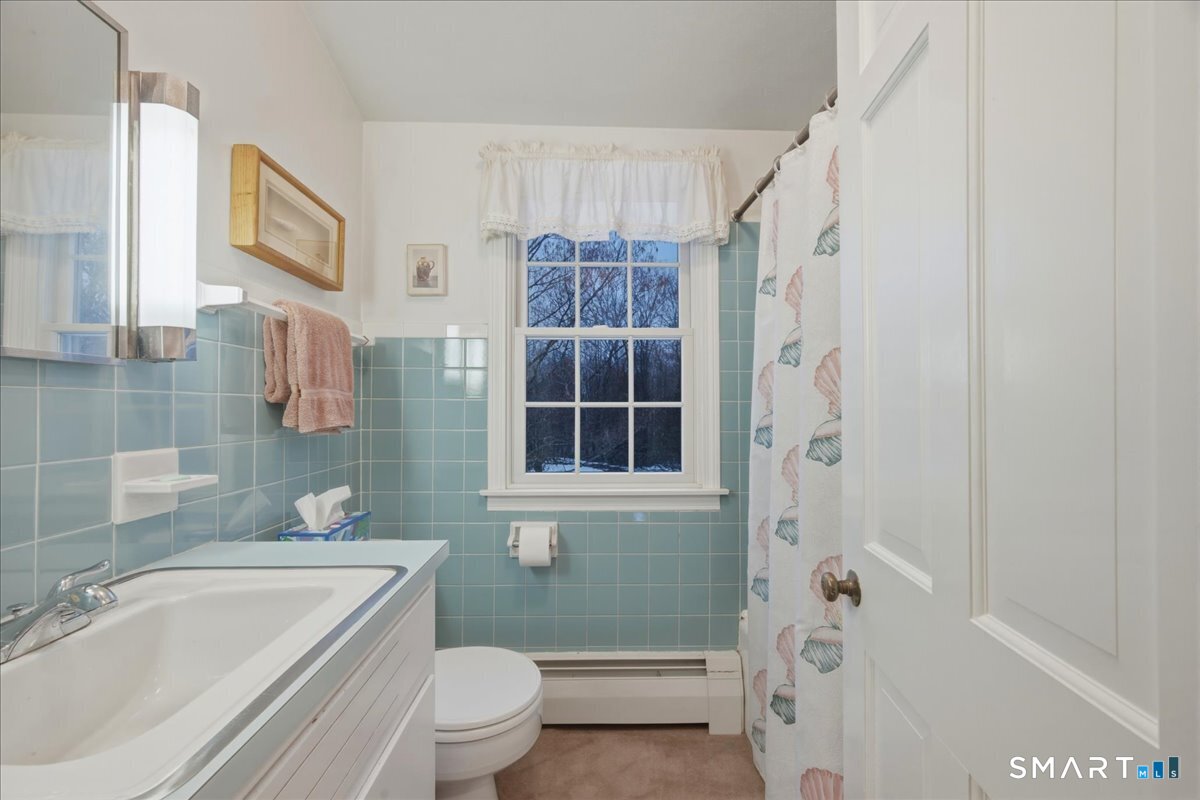 23 Avery Hill Road Ledyard CT 06339